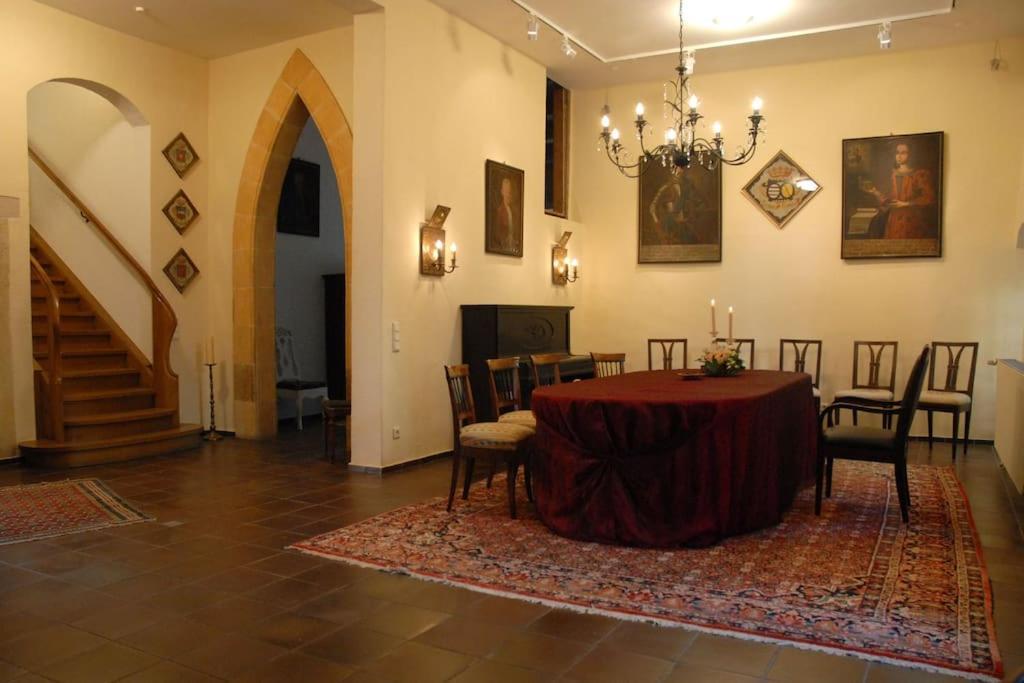 Ferienwohnung Haus Keppelborg: Zi Antonia Mit Kirchplatzblick Heek Exterior foto