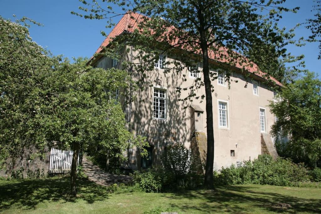 Ferienwohnung Haus Keppelborg: Zi Antonia Mit Kirchplatzblick Heek Exterior foto